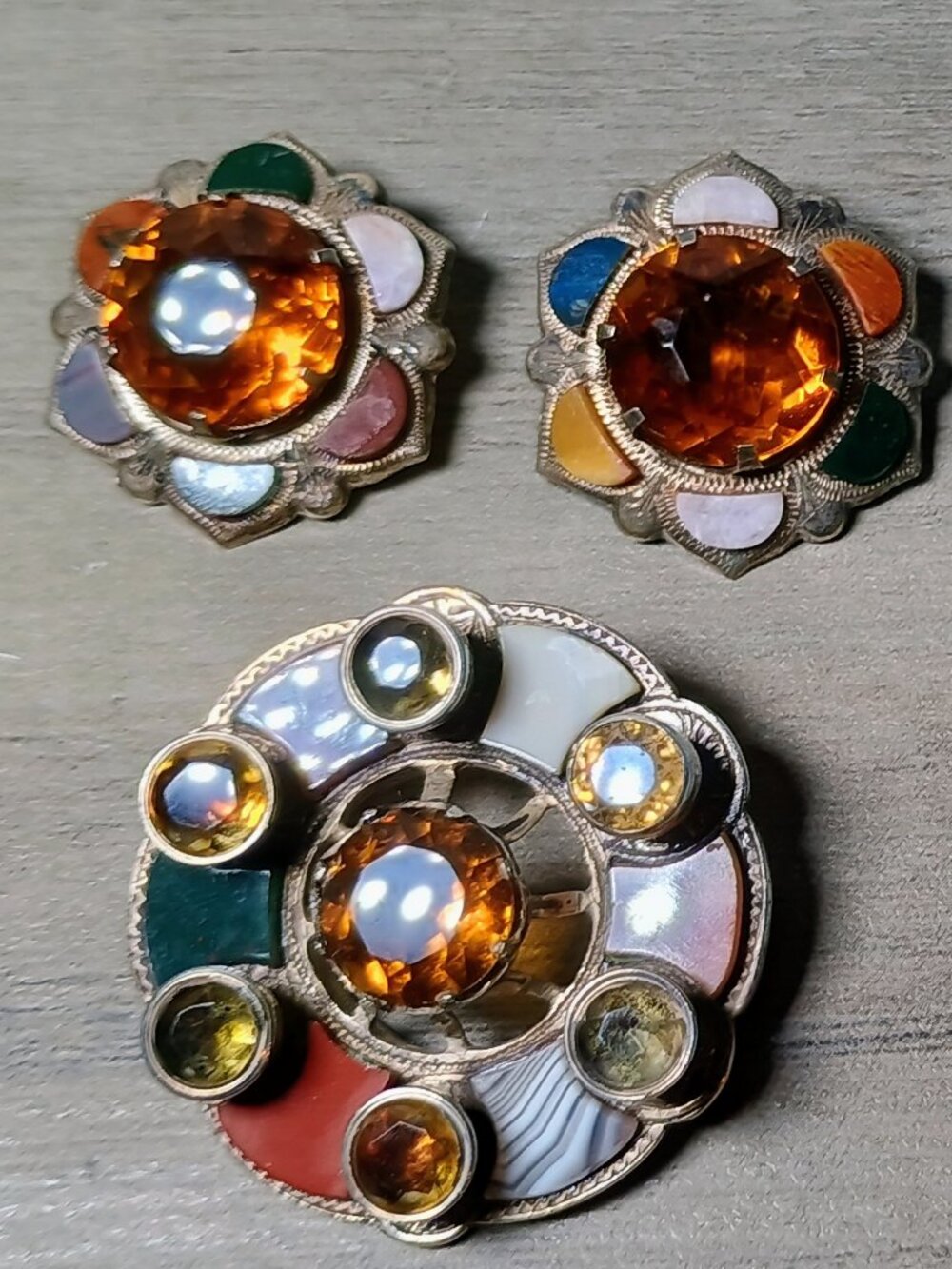 Vintage WBs Sterling Silver Scottish Pebble Agate Brooch & Clip Earrings Set